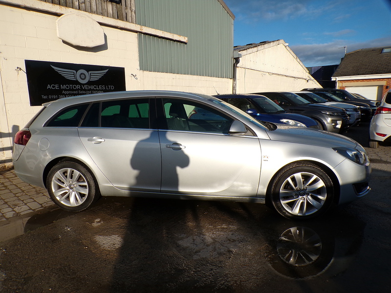 Vauxhall Insignia CDTi ecoFLEX SRi Nav - U1667