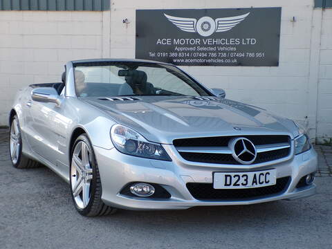 Mercedes-Benz SL S500 5.0 4dr Saloon AUTOMATIC Petrol