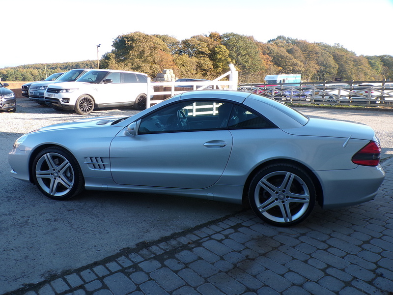 Mercedes-Benz SL SL350 - U1671