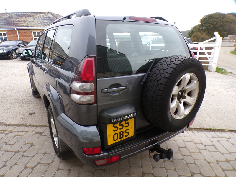 Toyota Land Cruiser D-4D LC4 - U1673