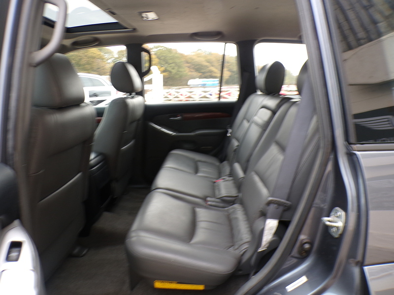 Toyota Land Cruiser D-4D LC4 - U1673