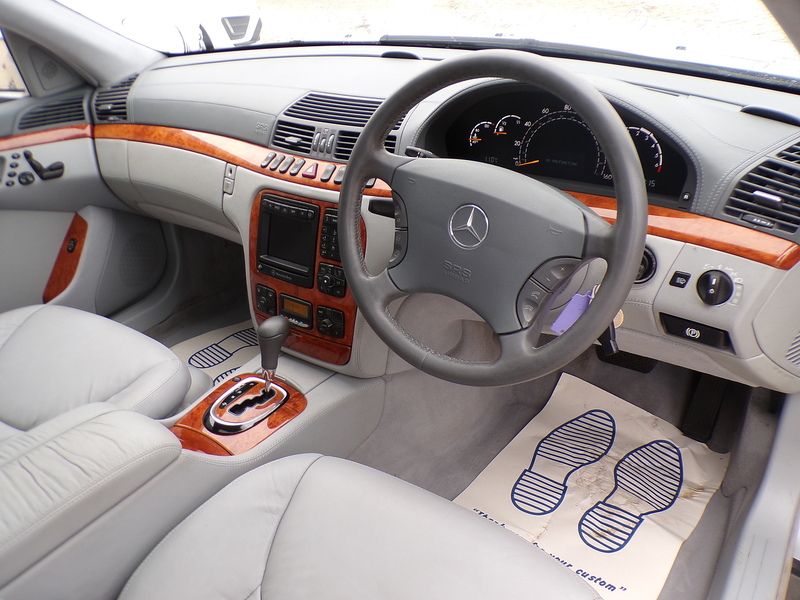Mercedes-Benz S Class S500 - U1677