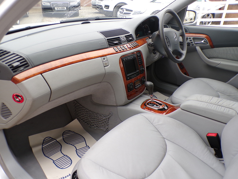 Mercedes-Benz S Class S500 - U1677