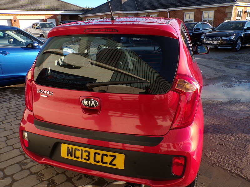 Kia Picanto City - U1684