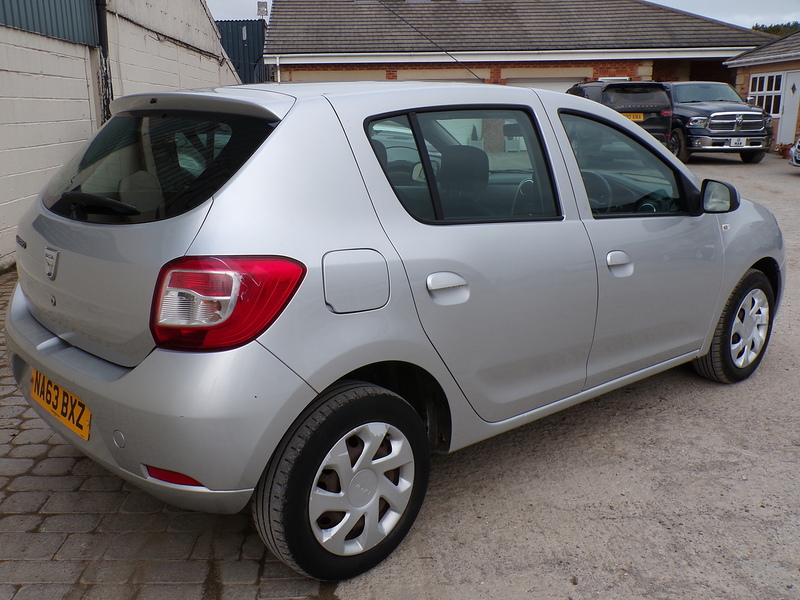 Dacia Sandero Laureate - U1695