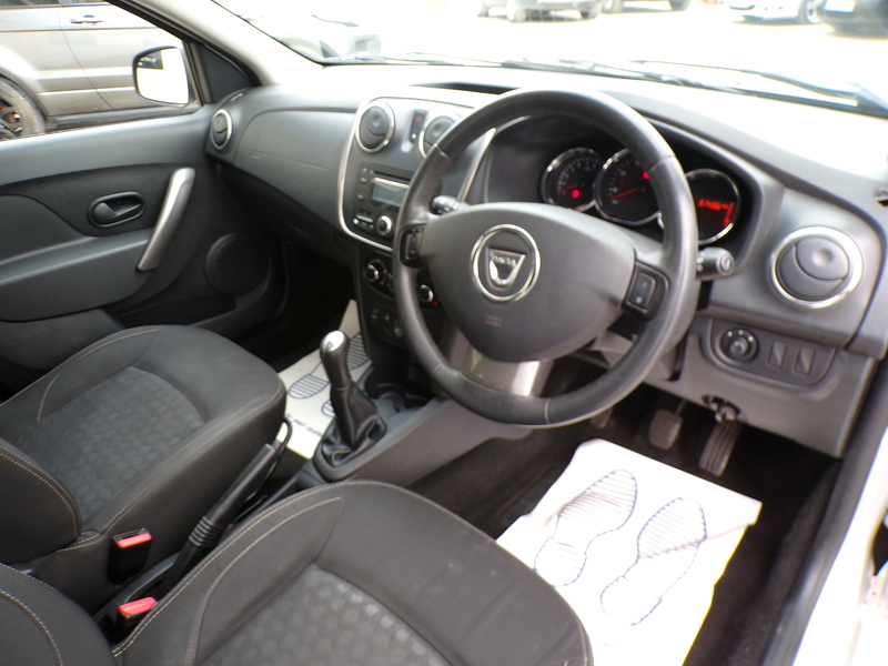 Dacia Sandero Laureate - U1695