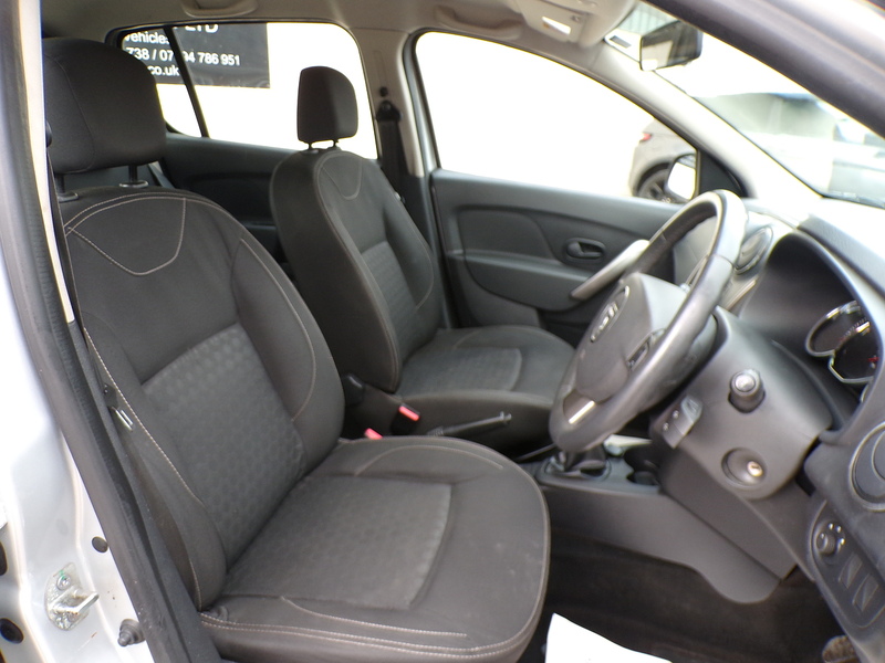 Dacia Sandero Laureate - U1695