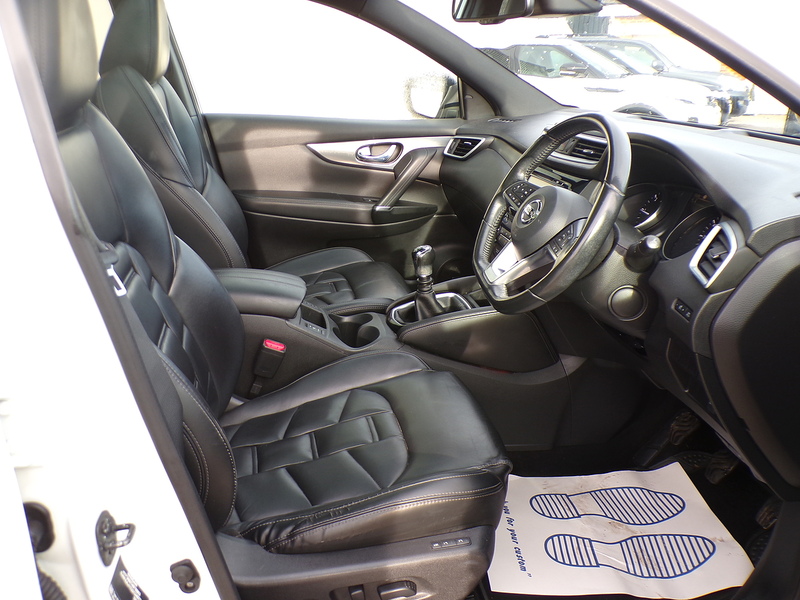 Nissan Qashqai dCi Tekna+ - U1697
