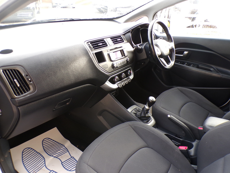 Kia Rio 2 - U1699