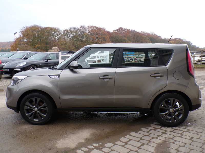Kia Soul CRDi Connect Plus - U1704