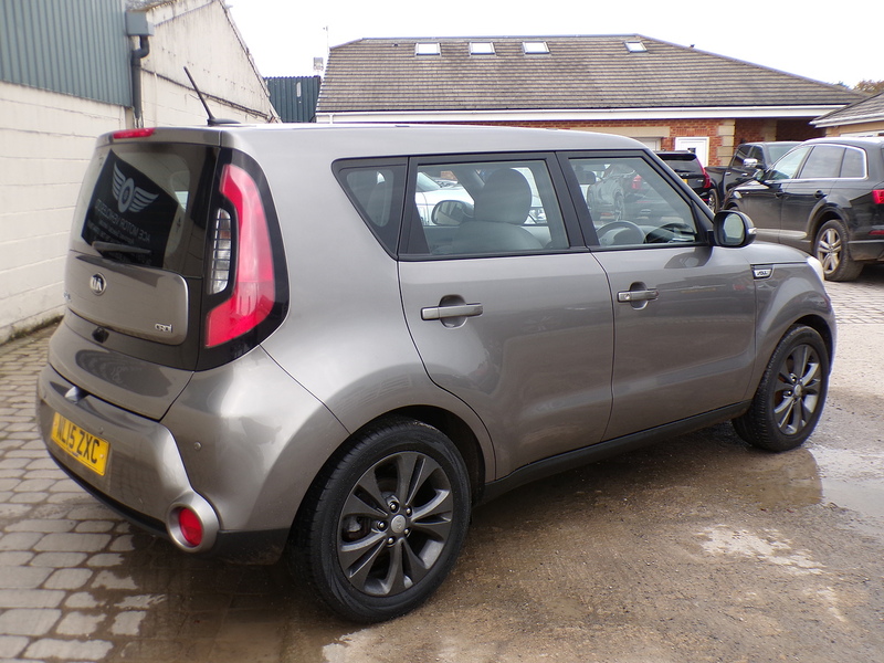 Kia Soul CRDi Connect Plus - U1704