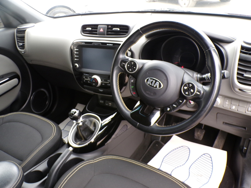 Kia Soul CRDi Connect Plus - U1704
