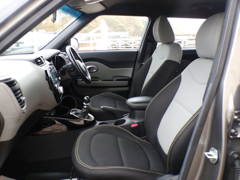 Kia Soul CRDi Connect Plus - U1704