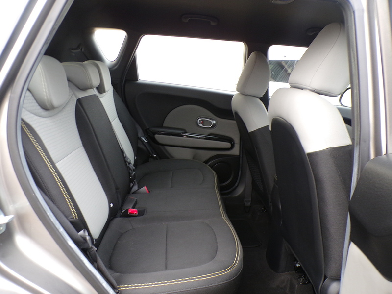 Kia Soul CRDi Connect Plus - U1704