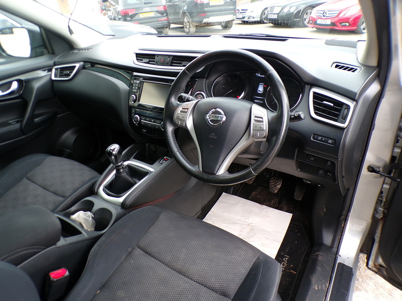 Nissan Qashqai dCi Acenta Premium - U1707