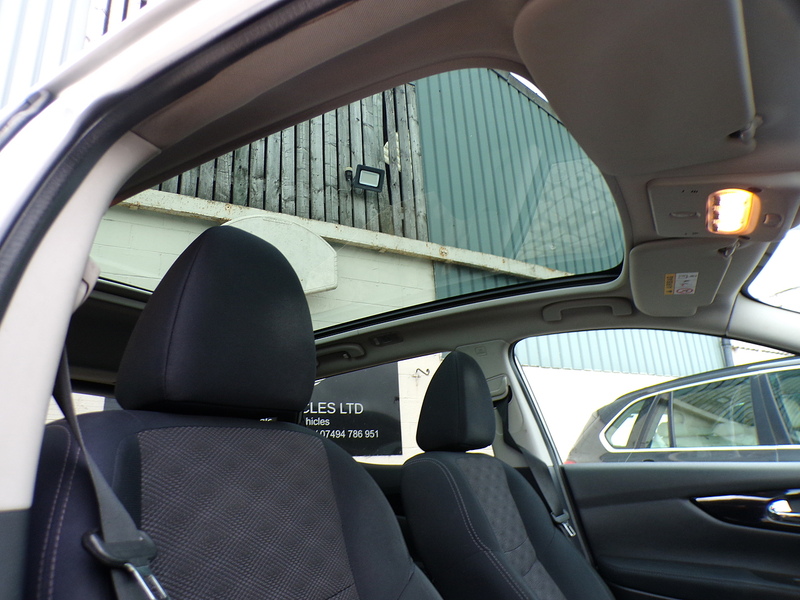 Nissan Qashqai dCi Acenta Premium - U1707