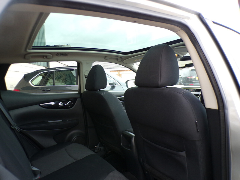 Nissan Qashqai dCi Acenta Premium - U1707