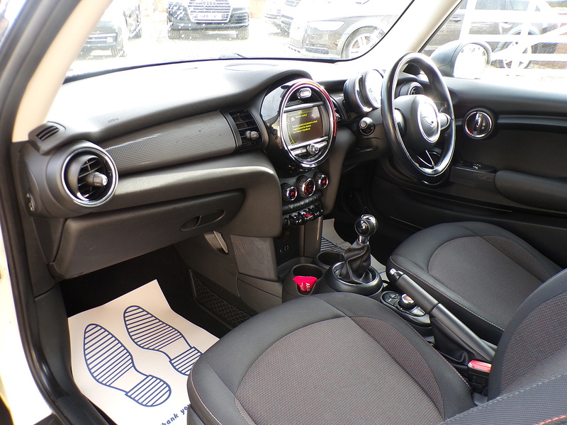 MINI Hatch One D - U1712