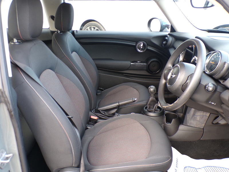 MINI Hatch Cooper - U1713