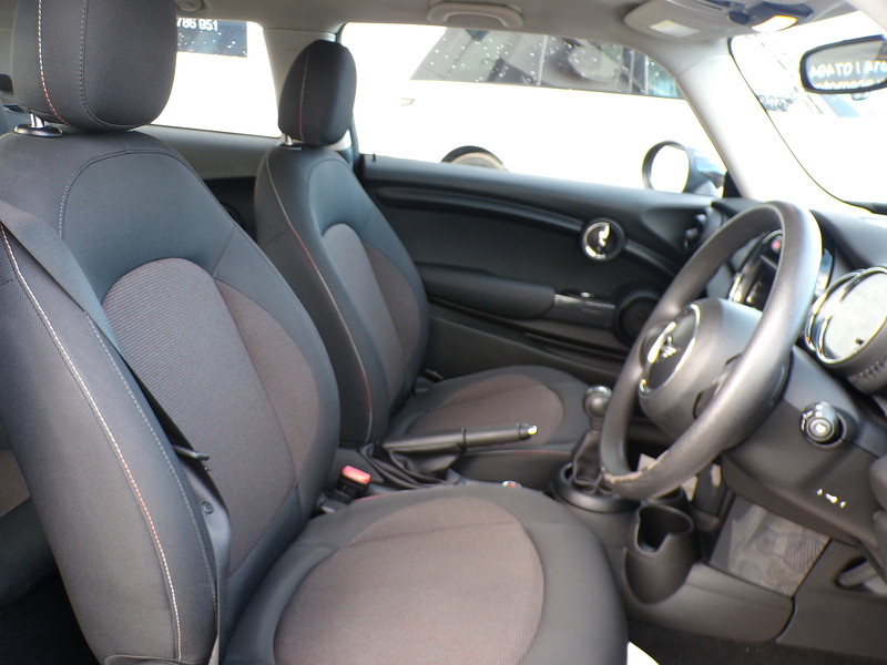 MINI Hatch Cooper - U1713