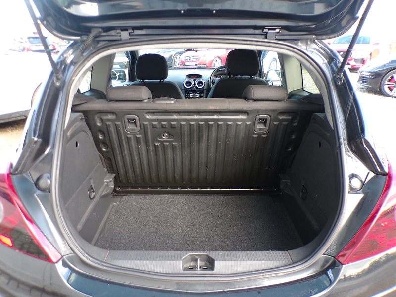 Vauxhall Corsa Limited Edition - U1714