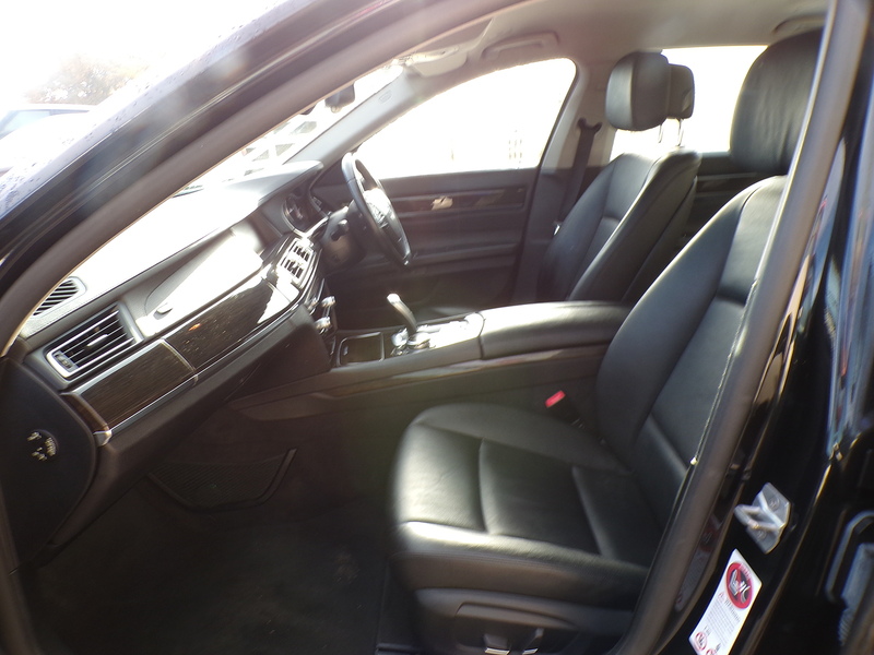 BMW 7 Series 730Ld SE - U1716