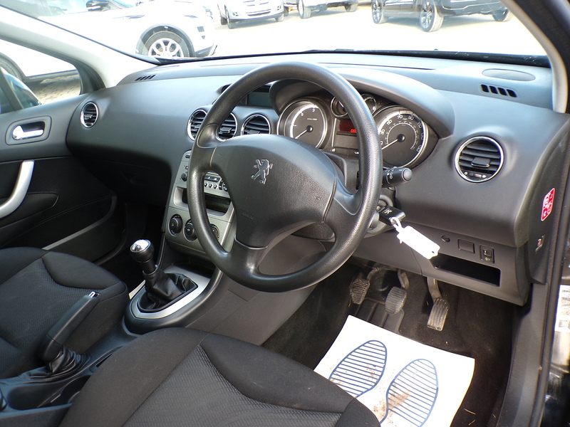 Peugeot 308 HDi Millesim - U1719