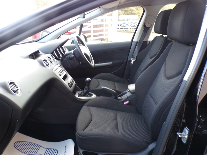 Peugeot 308 HDi Millesim - U1719