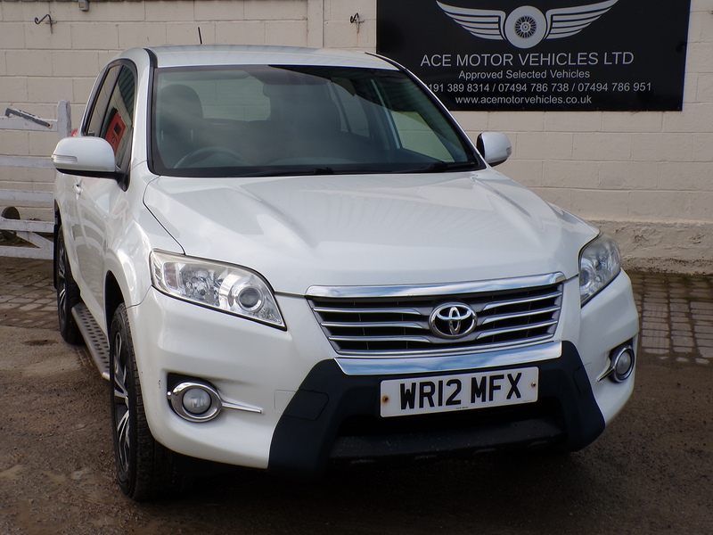 Toyota RAV4 D-4D XT-R - U1720