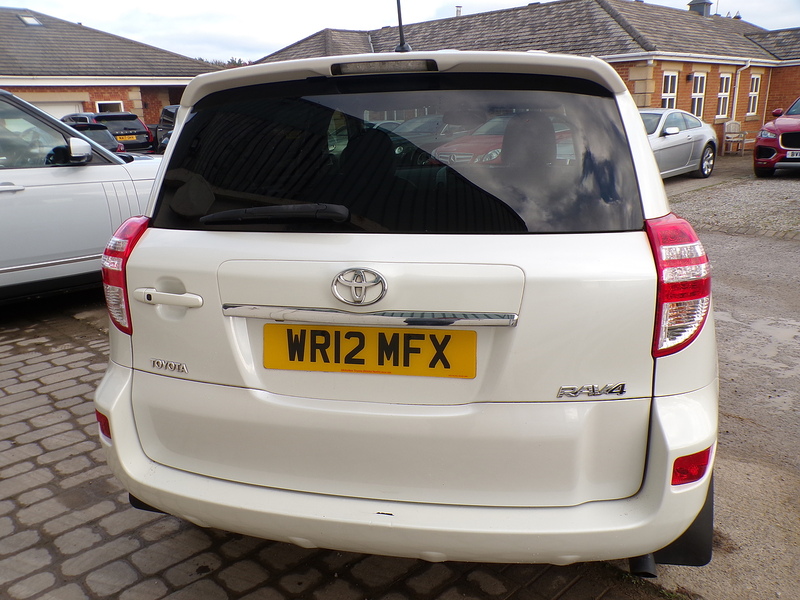 Toyota RAV4 D-4D XT-R - U1720