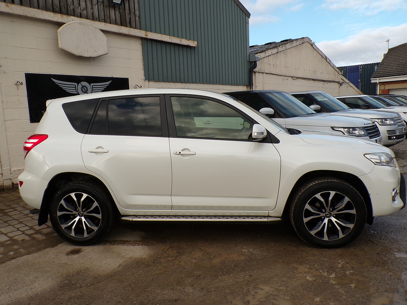 Toyota RAV4 D-4D XT-R - U1720
