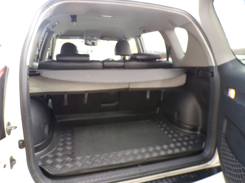 Toyota RAV4 D-4D XT-R - U1720