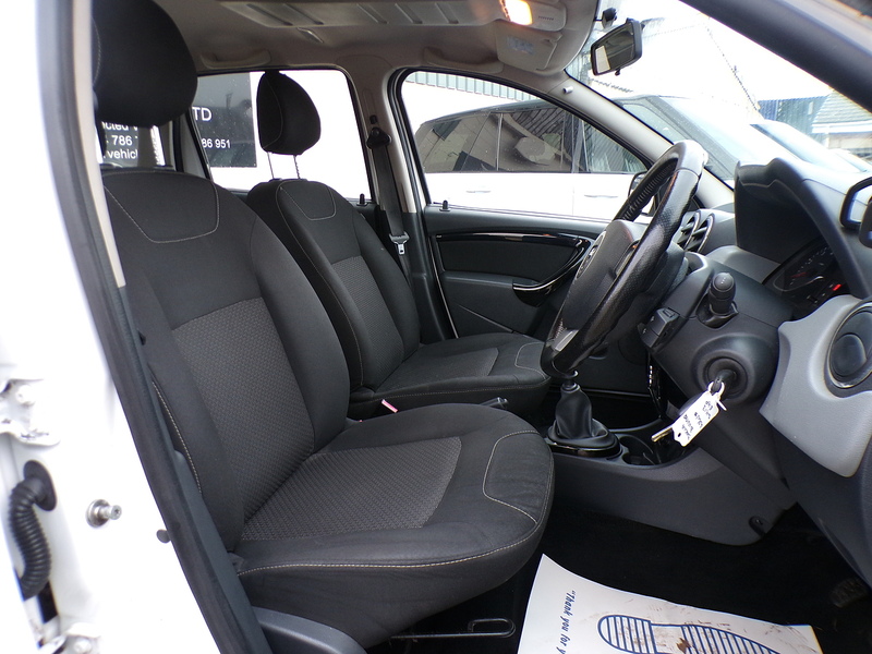 Dacia Duster dCi Laureate - U1721