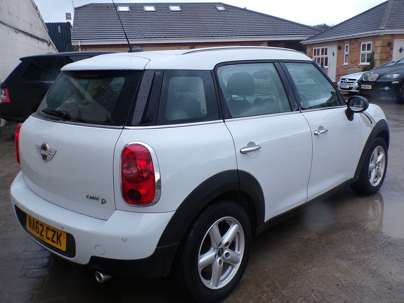 MINI Countryman One D - U1723