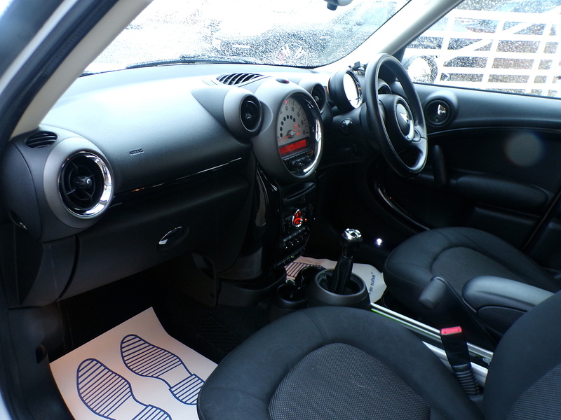 MINI Countryman One D - U1723