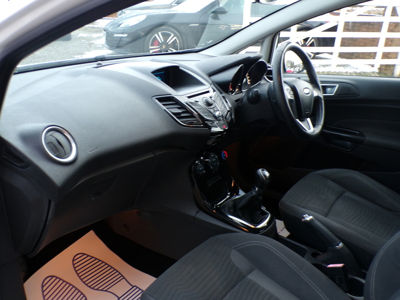 Ford Fiesta Zetec - U1728