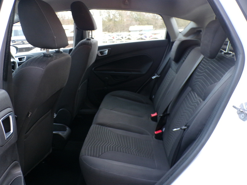 Ford Fiesta Zetec - U1728