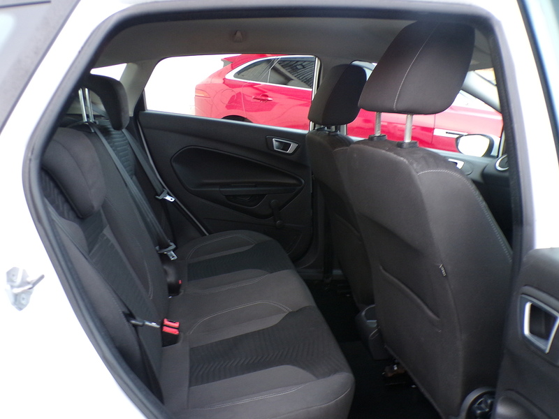 Ford Fiesta Zetec - U1728