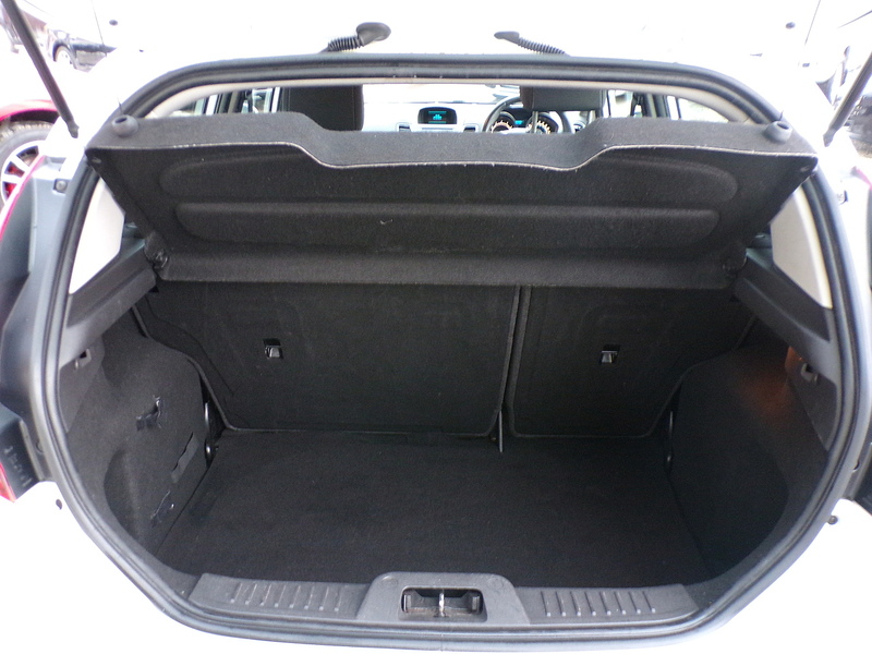 Ford Fiesta Zetec - U1728