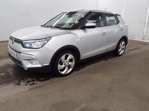 SsangYong Tivoli 2.2 CRDi KX-2 SUV 5dr Diesel Manual AWD Euro 5 (194 bhp)