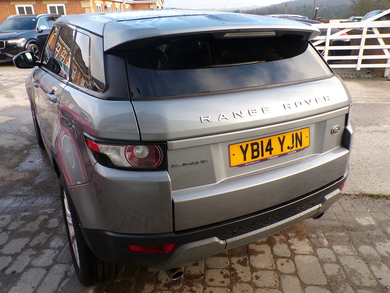 Land Rover Range Rover Evoque SD4 Pure Tech - U1735