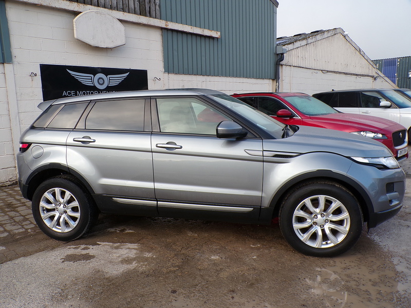 Land Rover Range Rover Evoque SD4 Pure Tech - U1735
