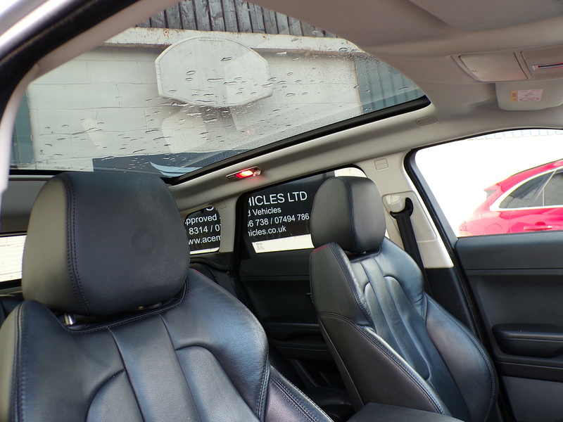 Land Rover Range Rover Evoque SD4 Pure Tech - U1735