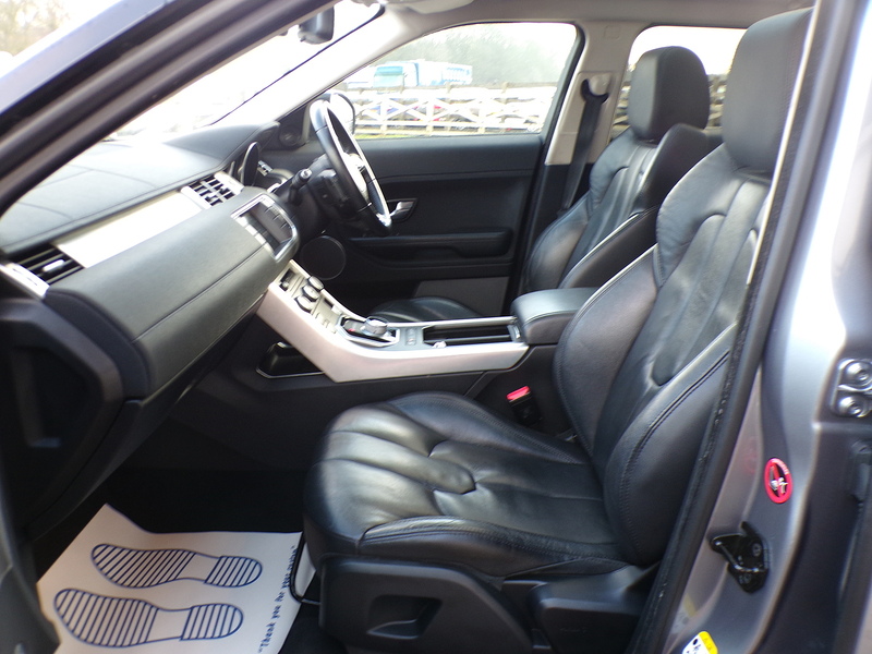 Land Rover Range Rover Evoque SD4 Pure Tech - U1735