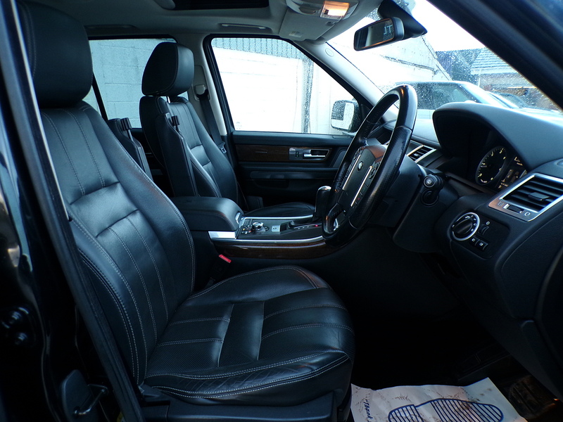 Land Rover Range Rover Sport TD V6 HSE - U1737