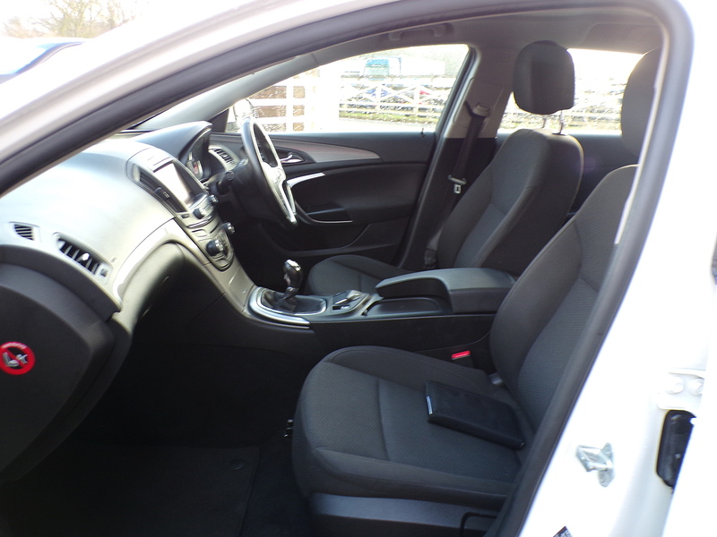 Vauxhall Insignia CDTi ecoFLEX Design Nav - U1745