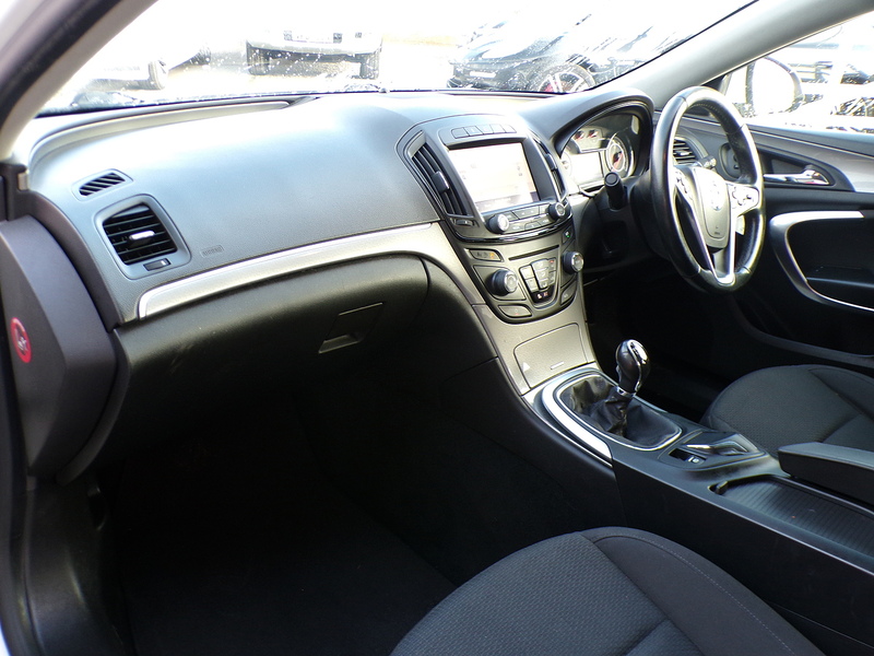 Vauxhall Insignia CDTi ecoFLEX Design Nav - U1745