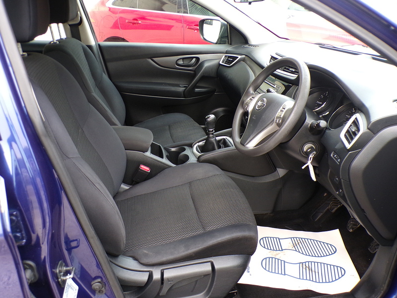 Nissan Qashqai DIG-T Visia - U1750