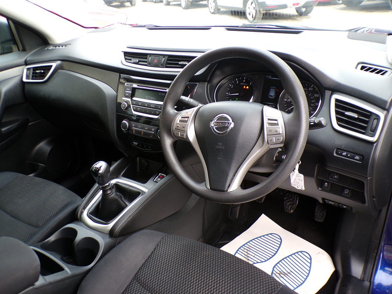 Nissan Qashqai DIG-T Visia - U1750