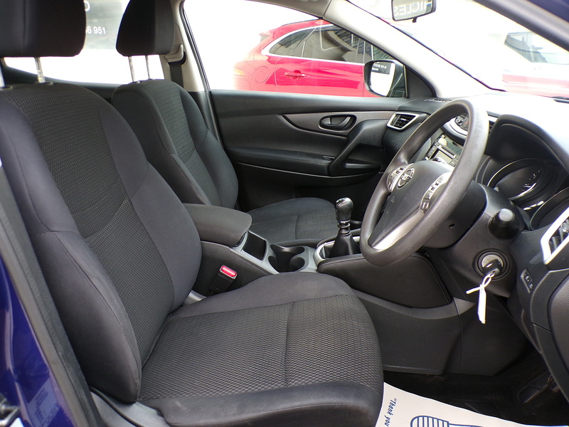 Nissan Qashqai DIG-T Visia - U1750